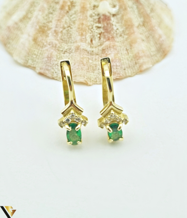 Bijuterii din aur - Cercei aur 14k,cubic zirconia Greutate: 2.34 grame Lungime: 14.00 mm Latime: 6.00 mm Marcaj / Titlu: 585  Locatie: HARLAU Telefon: 0723 353 111