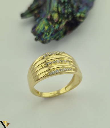 Bijuterii din aur - Inel  aur 14k Greutate: 3.74 grame Latime maxima superioara 11.85mm Diametrul inelului este de 18.70 mm Masura UE: 19 si RO: 59 (circumferinta) Marcaj / titlul "585" Locatie: Harlau  0723 353 111