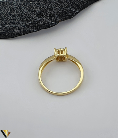 Inel aur 14k, Cristale de zirconiu Greutate: 1.95 grame Latime: 7 mm Diametru: 17.75 mm Masura: UE 16 / RO 56 (circumferinta) Marcaj /  titlu: "585" Locatie: Bacau Calea Marasesti Tel: 0756943079 [1]