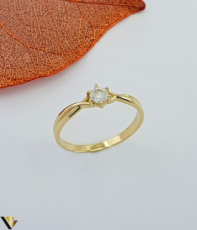 Inele din aur - Inel Logodna aur 14k, Cristale de zirconiu Greutate: 1.88 grame Latime: 5 mm Diametru: 18.25 mm Masura: UE 17 / RO 57 (circumferinta) Marcaj /  titlu: "585" Locatie: Bacau Calea Marasesti Tel: 0756943079