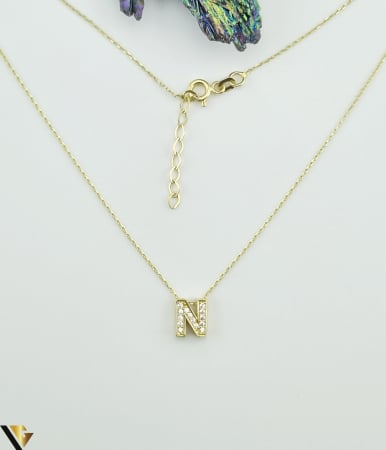 Coliere si lanturi din aur - Lant cu pandantiv aur 14k, Greutate: 2.00 g Lungime: 43 cm (cu posibilitate de prindere de la 41 cm) Latime lant: 0.80 mm Dimensiuni pandantiv: 6.70 mm/7.80 mm Marcaj / Titlu: 585 Locatie: HARLAU Tel: 0723353111