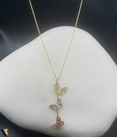 Coliere si lanturi din aur - Lant aur 14k, Cristale de zirconiu, fluturi, fluturasi Greutate: 1.96 grame Latime: 1 mm Lungime: 43 cm - 45.5 cm Dimensiune pandantiv: 10 mm / 30 mm Marcaj / titlu: "585" Locatie: Bacau Calea Republicii Tel: 0758108978