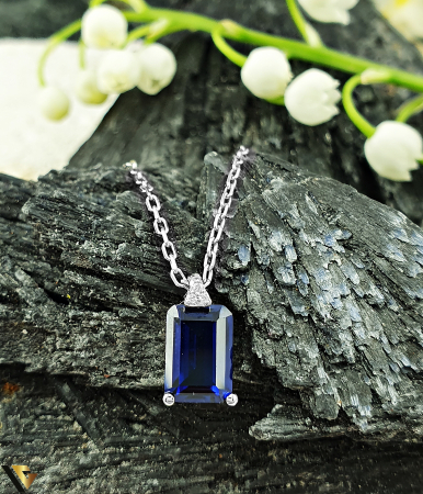 Lant cu Pandantiv Aur Alb 14k, Diamante 0.01 ct in total, Safir [1]
