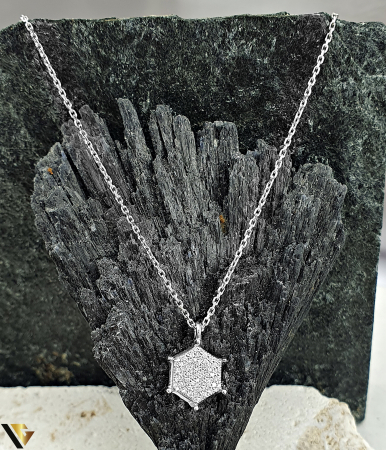Coliere cu diamante - Lant cu Pandantiv Aur Alb 14k, Diamante 0.14 ct in total