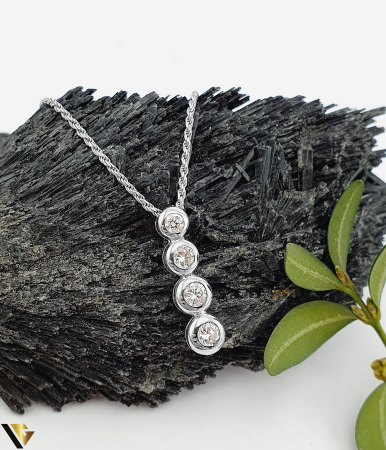 Coliere cu diamante - Lant cu Pandantiv Aur 18k, Diamante 0.66 ct