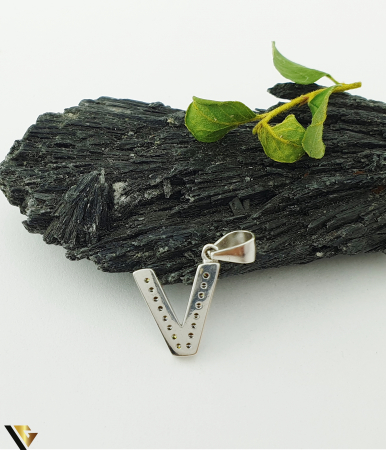 Pandantiv Argint 925, Initiala V [1]