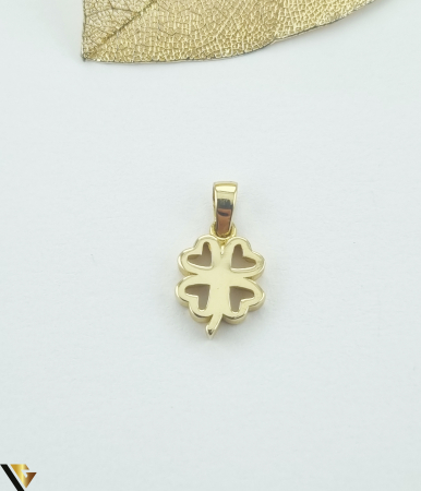 Pandantive din aur - Pandantiv aur 14k Greutate: 1.14 grame Lungime: 16.30 mm ( cu anou ) Latime: 9 mm Marcaj / Titlu: " 585 " Locatie: HARLAU 0723 353 111