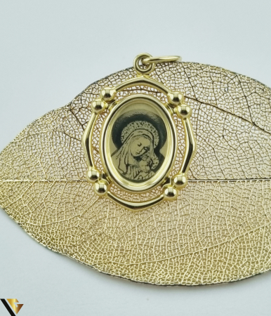 Pandantive din aur - Pandantiv aur 14k Greutate: 1.30 grame Lungime: 31 mm ( cu anou ) Latime: 18 mm Marcaj / Titlu: " 585 " Locatie: HARLAU 0723 353 111