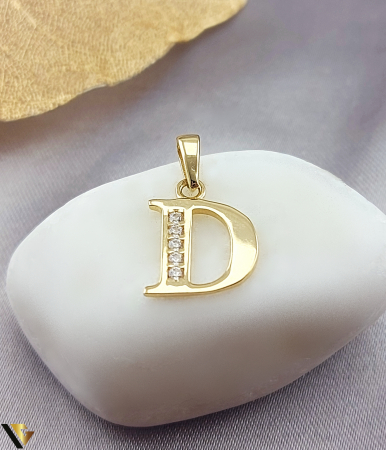 Pandantive din aur - Pandantiv aur 14K, Cristale de zirconiu, initiala, litera D Greutate: 0.77 grame Lungime: 17 mm ( cu anou ) Latime: 11 mm Marcaj / titlu: "585" Locatie: Bacau Calea Republicii Tel: 0758108978