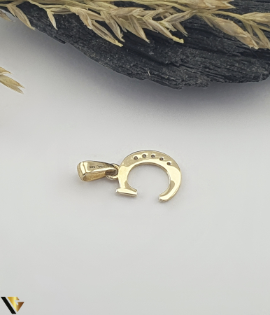 Pandantiv Aur 14K, Initiala C [1]