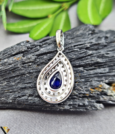 Pandantiv Aur  18k, Diamante 0.43 ct in total  si Safir, 1.62 grame [2]