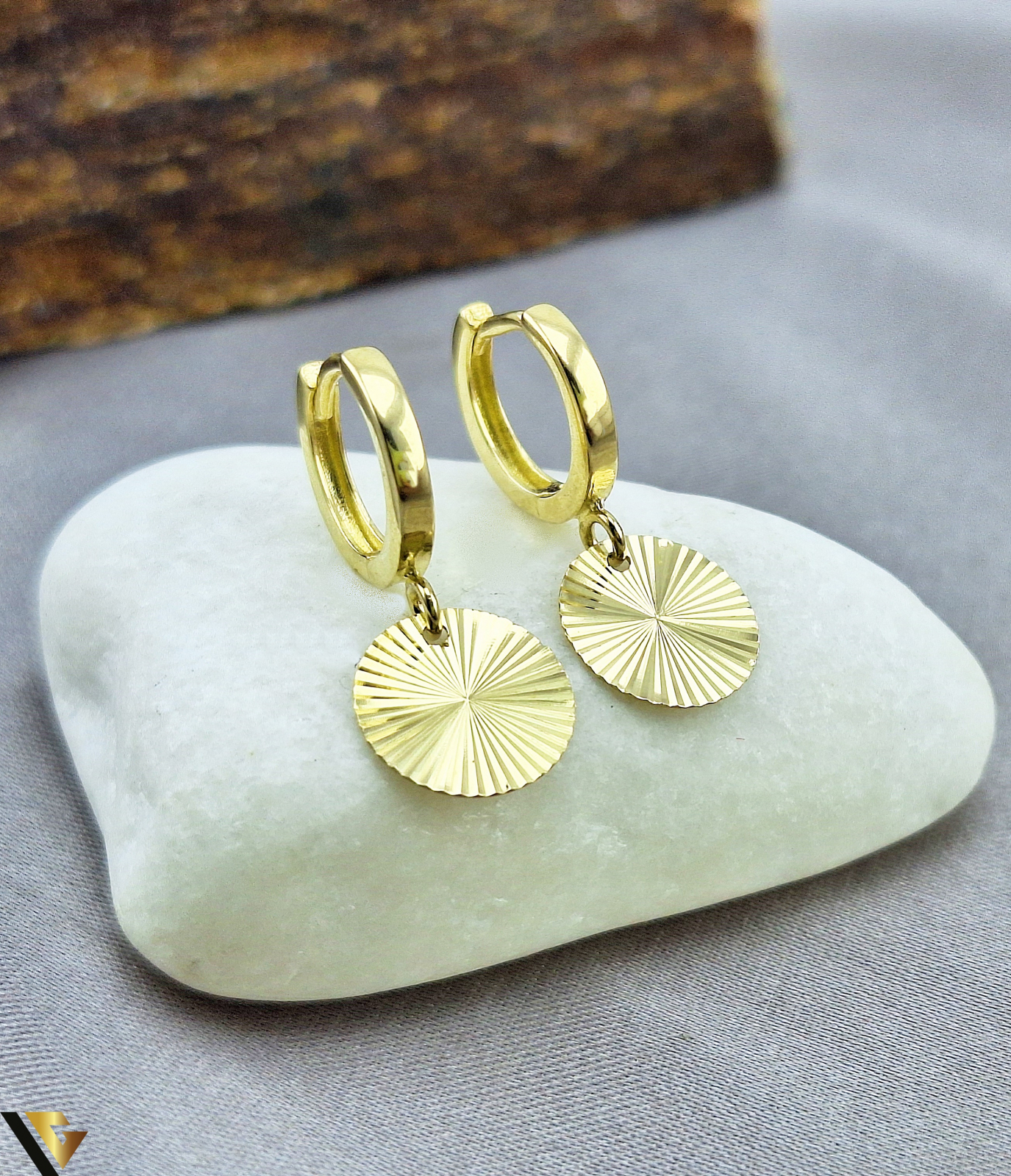 Kaya♡14kgf Cercei aur 14k Greutate:1.90 grame Marcaj / titlu: 