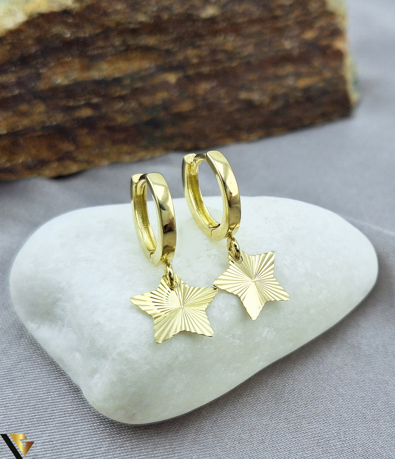 Kaya♡14kgf Cercei aur 14k Greutate:1.90 grame Marcaj / titlu: 