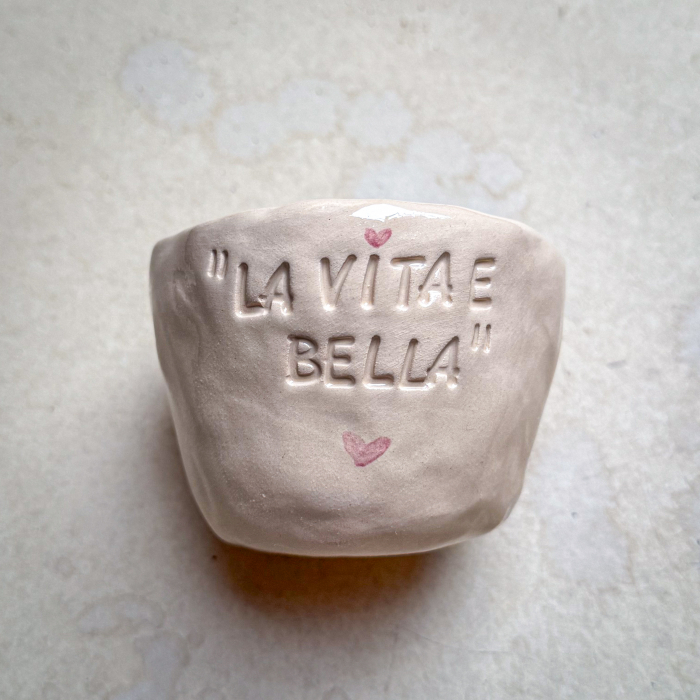 Cană '' La vita e bella " [1]