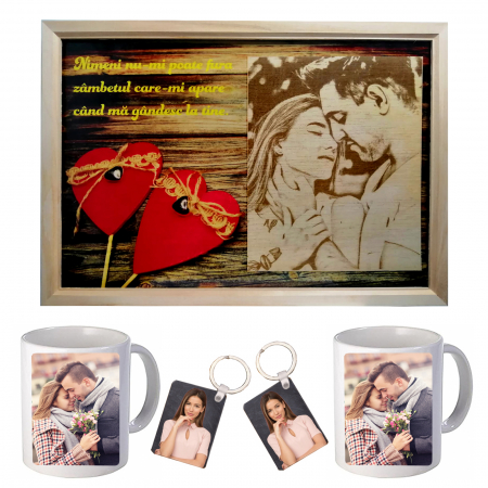 Set Cadou Cuplu,Tablou lemn+2xcana+2xbreloc