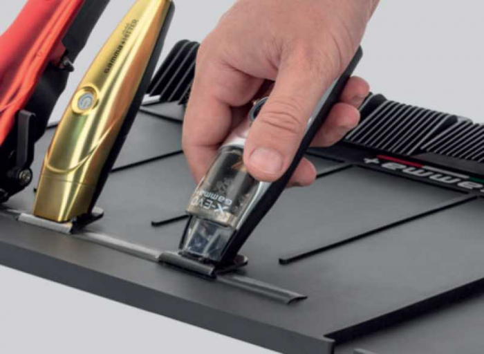 covor-magnetic-pentru-ustensile-gamma-piu-visuel-beauty-shop-produse-profesionale-de-infrumusetare-dotari-saloane-infrumusetare [7]