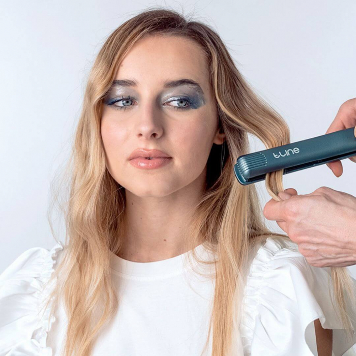 placa-de-intins-parul-t-line-evolution-coafura-aparatura-coafura-placi-intins-parul-visuel-beauty-shop-produse-profesionale-de-infrumusetare-dotari-saloane-infrumusetare [4]