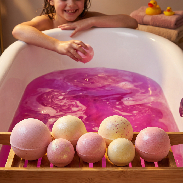 set-cadou-6-bombe-baie-funky-frizzers-cadouri-visuel-beauty-expert [2]