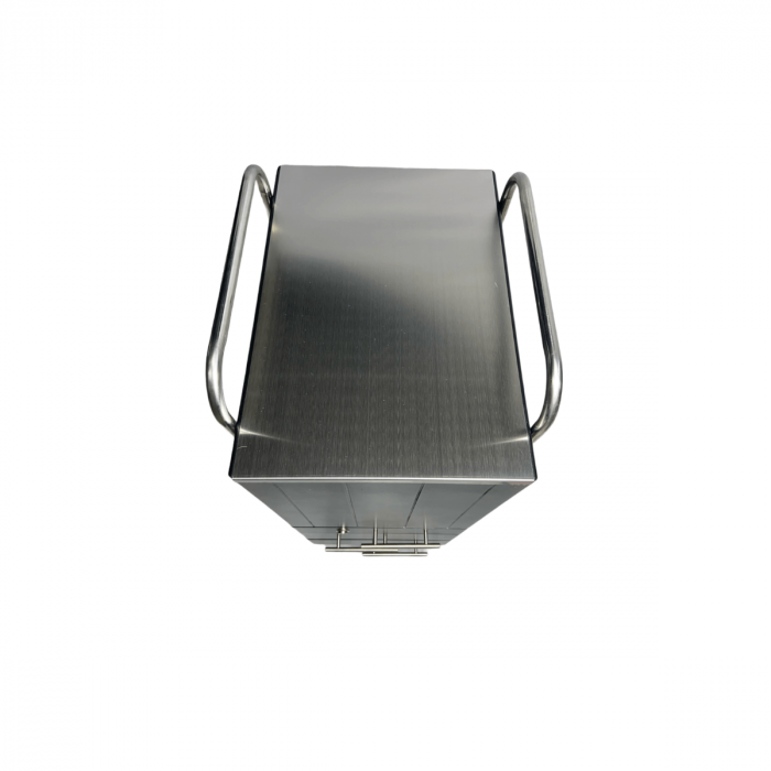 ucenic-cosmetic-celia-visuel-beauty-shop-produse-profesionale-de-infrumusetare-dotari-saloane-infrumusetare-mobilier-salon [3]