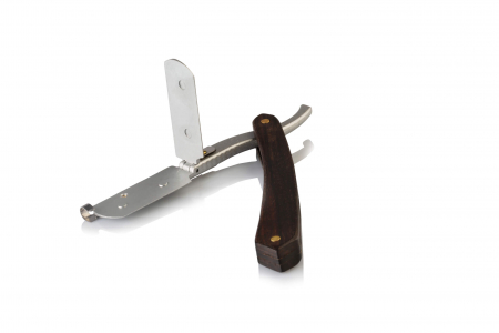 brici-barbierit-gordon-maner-lemn-barber-frizerie-briciuri-contur-visuel-beauty-shop-produse-profesionale-de-infrumusetare-dotari-saloane-infrumusetare [3]