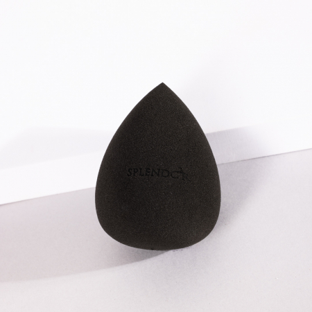 burete-machiaj-oval-negru-super-soft-1-parte-tesita-machiaj-makeup [1]
