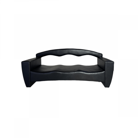 canapea-asteptare-coafor-frizerie-neagra-zara-visuel-beauty-shop-produse-profesionale-de-infrumusetare-dotari-saloane-infrumusetare-mobilier-salon [1]