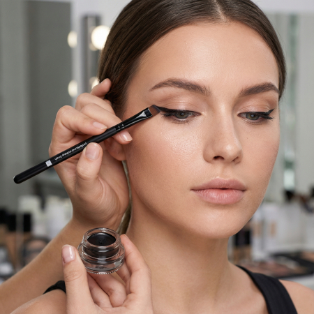 Pensula machiaj aplicare EYELINER - Labor Pro [1]