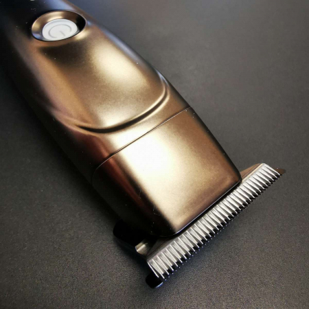 set-combo-protege-clipper-alpha-trimmer-hitter-gamma-piu-visuel-beauty-expert-dotari-saloane-frizerie [3]