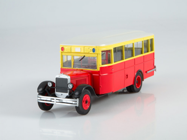 Macheta autobuz ZIS 8 cu revista, scara 1:43 [4]