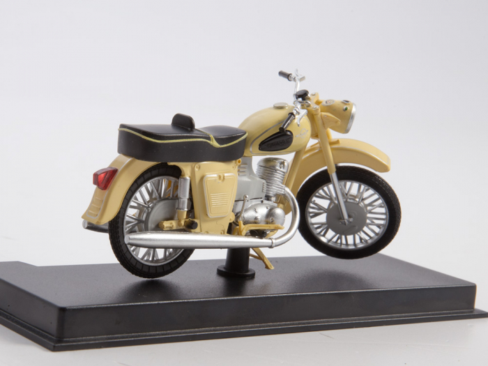 Macheta motocicleta ruseasca IJ-Planeta 2, scara 1:24 [3]