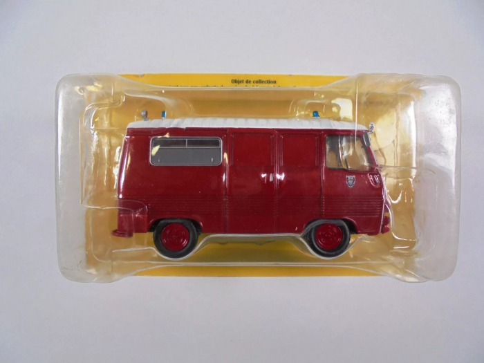 Macheta ambulanta de pompieri Peugeot J7, scara 1:43 [4]