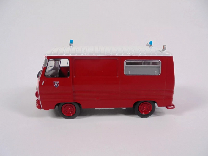 Macheta ambulanta de pompieri Peugeot J7, scara 1:43 [2]