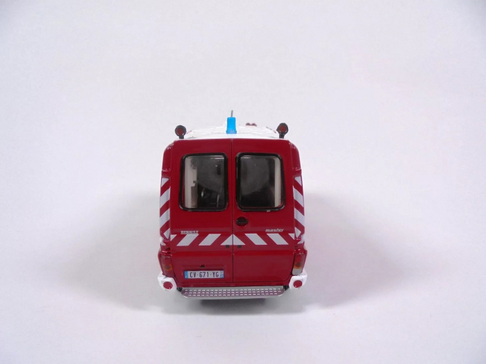 Macheta ambulanta de pompieri Renault Master Van, scara 1:43 [3]