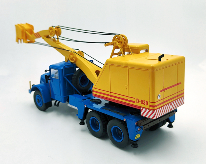 Macheta auto excavator Tatra 111 D030, scara 1:43 [4]