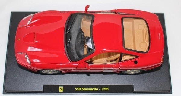 Macheta auto Ferrari 550 Maranello 1996, scara 1:24 [2]