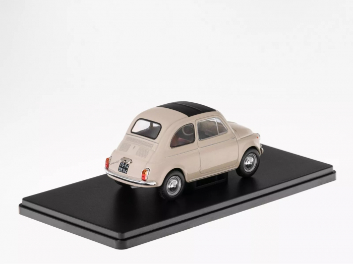 Macheta auto Fiat 500D, scara 1:24 [2]