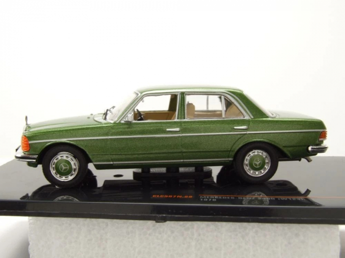Macheta auto Mercedes Benz 240D (W123), scara 1:43 [3]