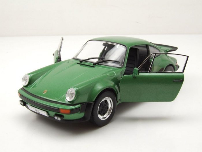 Macheta auto Porsche 911 Turbo, scara 1:24 [3]