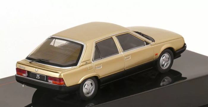 Macheta auto Renault 25, scara 1:43 [2]