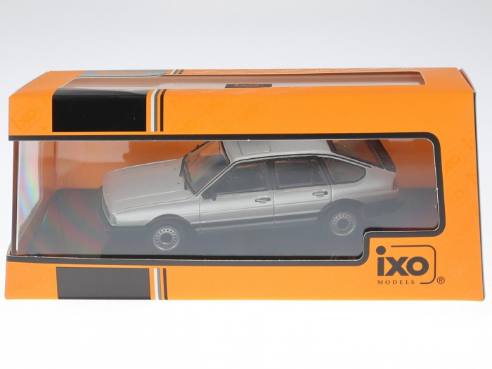 Macheta auto Volkswagen Passat B2, scara 1:43 [4]