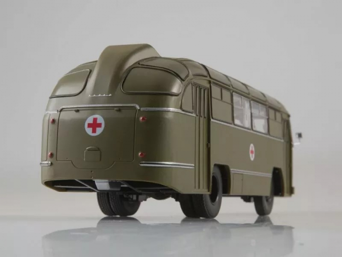 Macheta autobuz ambulanta militara LIAZ 695B cu revista, scara 1:43 [4]