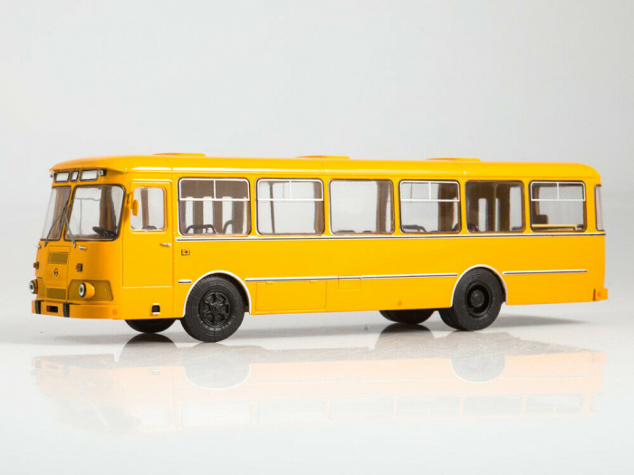 Macheta autobuz LiAZ-677M, scara 1:43 [2]