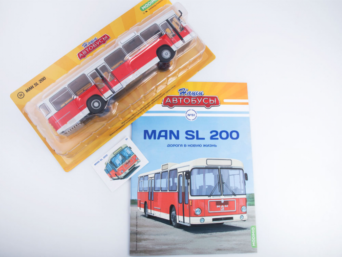 Macheta autobuz MAN SL200 cu revista, scara 1:43 [6]