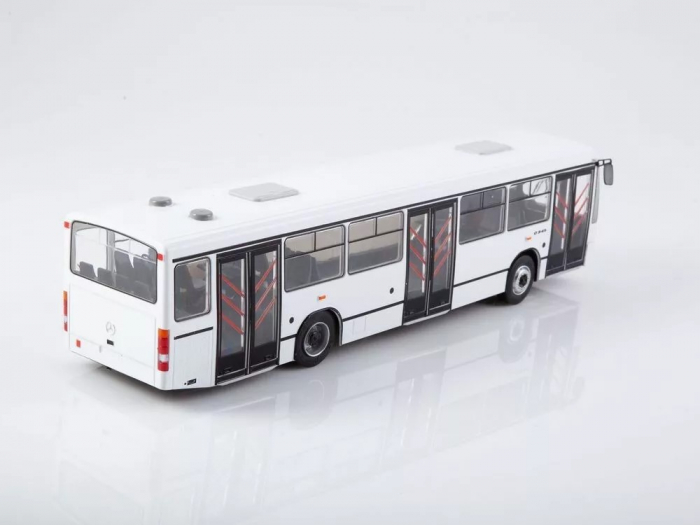 Macheta autobuz Mercedes Benz O 345 cu revista, scara 1:43 [3]