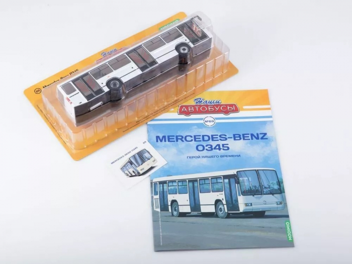 Macheta autobuz Mercedes Benz O 345 cu revista, scara 1:43 [5]