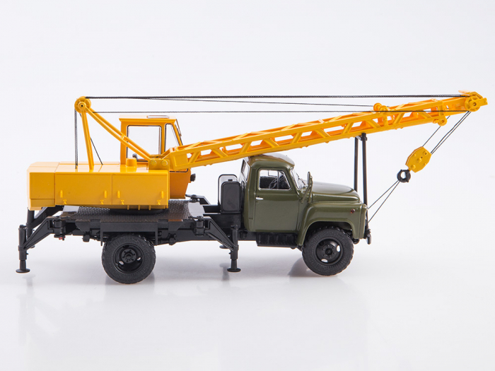 Macheta automacara KS-1562B pe sasiu Gaz 52, scara 1:43 [5]