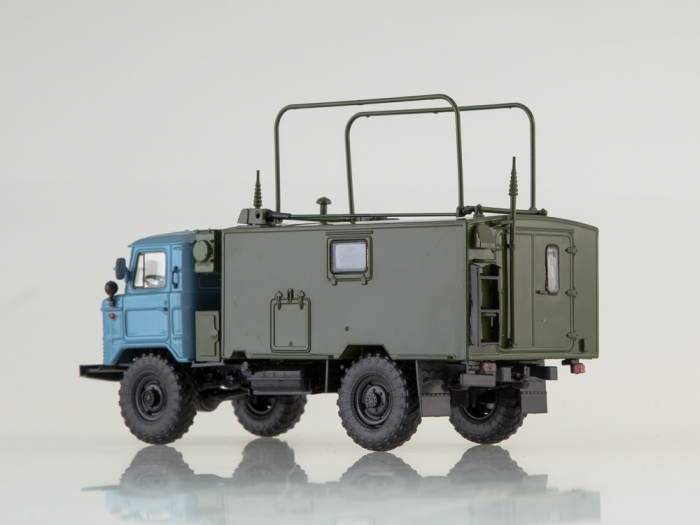 Macheta autostatie radio pe sasiu Gaz-66, scara 1:43 [8]