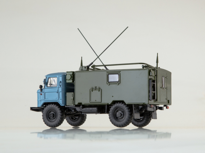 Macheta autostatie radio pe sasiu Gaz-66, scara 1:43 [6]