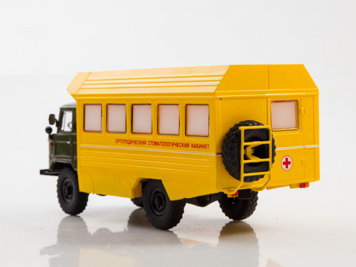 Macheta cabinet stomatologic mobil pe sasiu Gaz-66, scara 1:43 [2]