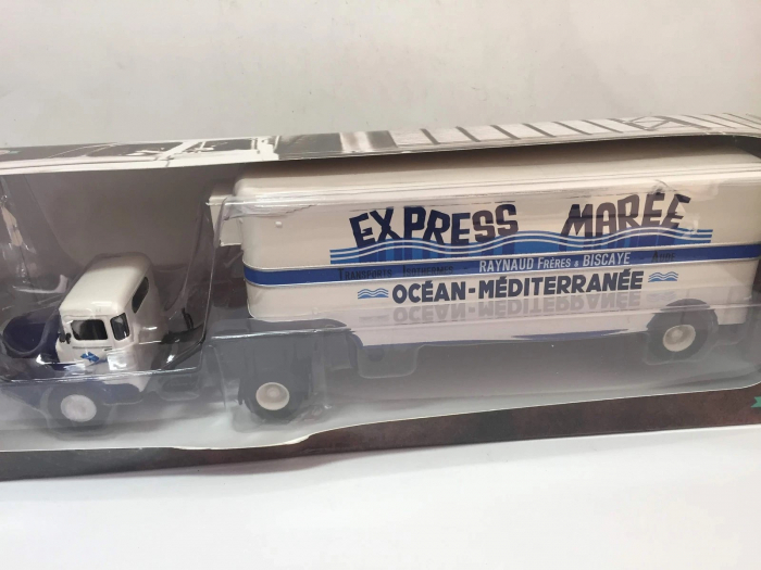 Macheta camion Bernard 150MB cu semiremorca frigorifica, scara 1:43 [2]